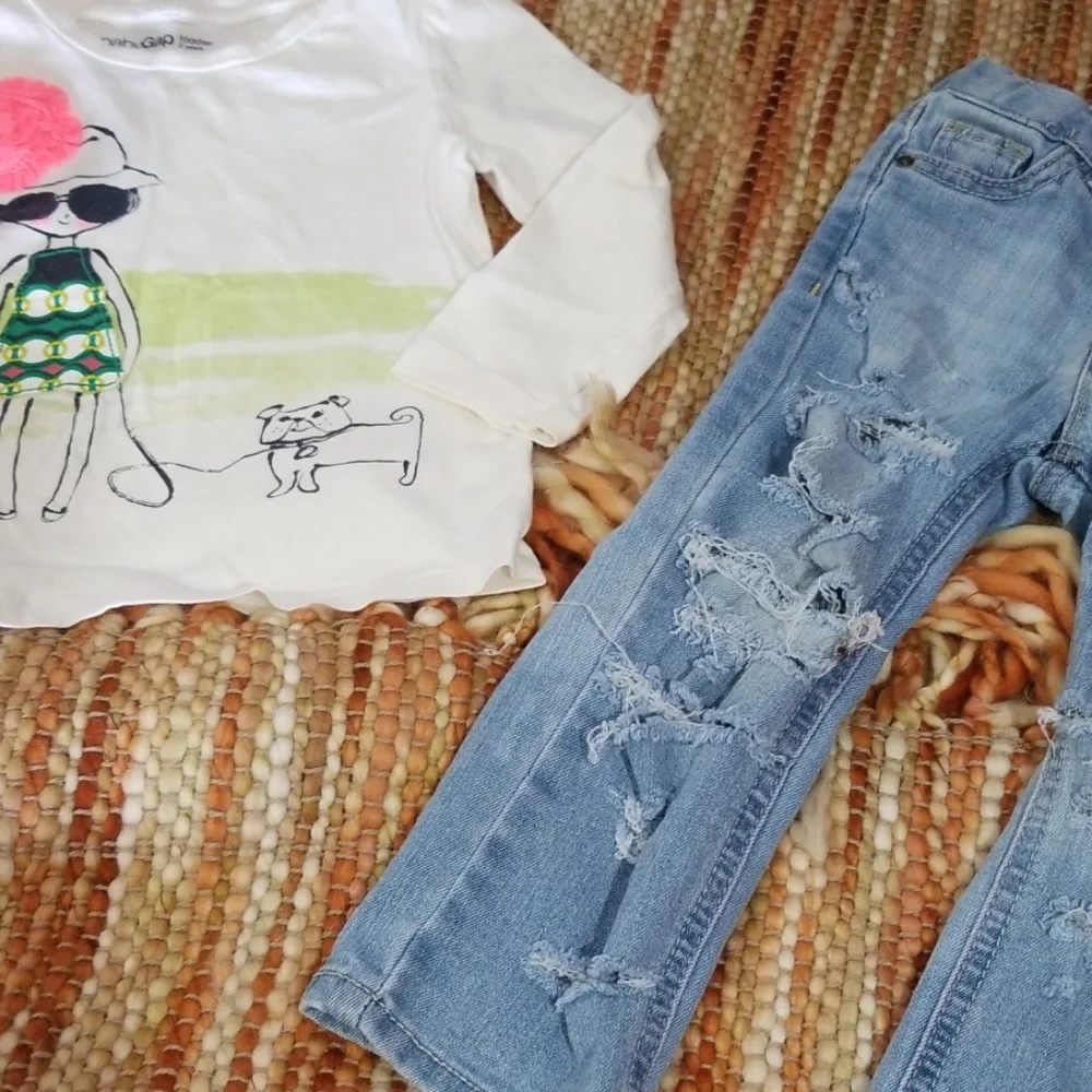 Gap 2t shirt holey distressed Jeans bundle‎ outfit